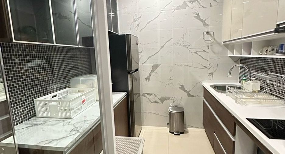 Аренда 2 спальни кондо в Ратчатхещи, Бангкок
