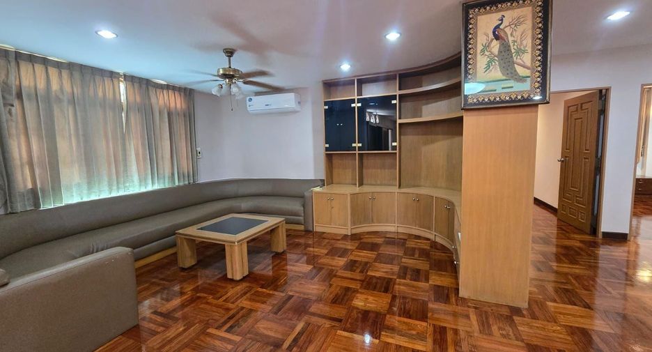 For rent 6 bedrooms house in Khlong Toei, Bangkok