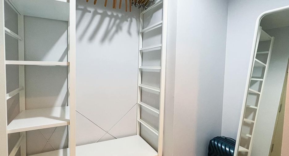 For rent 1 bed condo in Khlong San, Bangkok