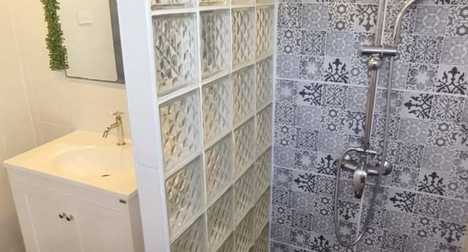 For sale and for rent 2 bedrooms condo in Watthana, Bangkok