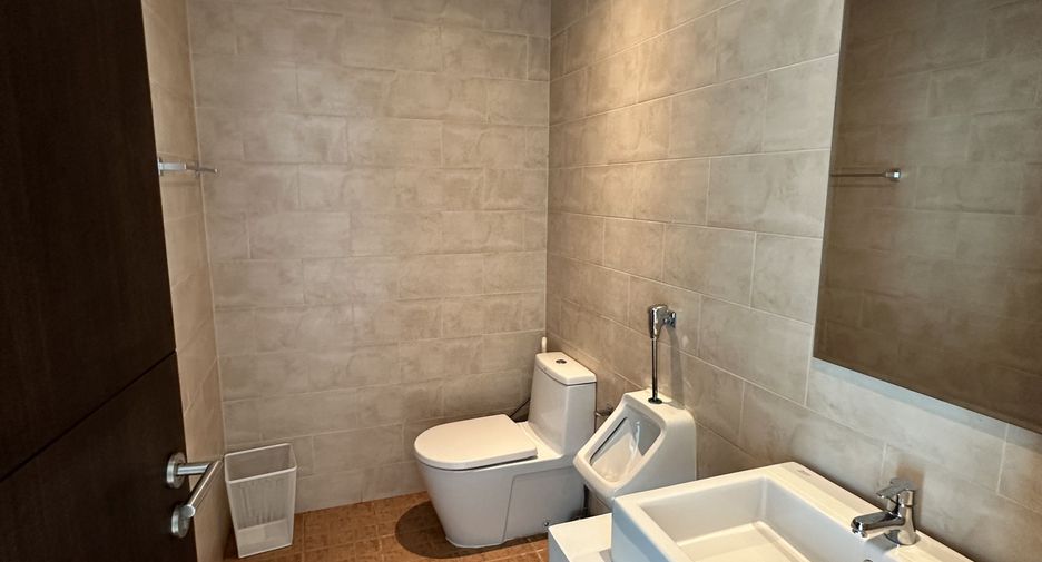For rent 3 bedrooms villa in Mueang Phuket, Phuket