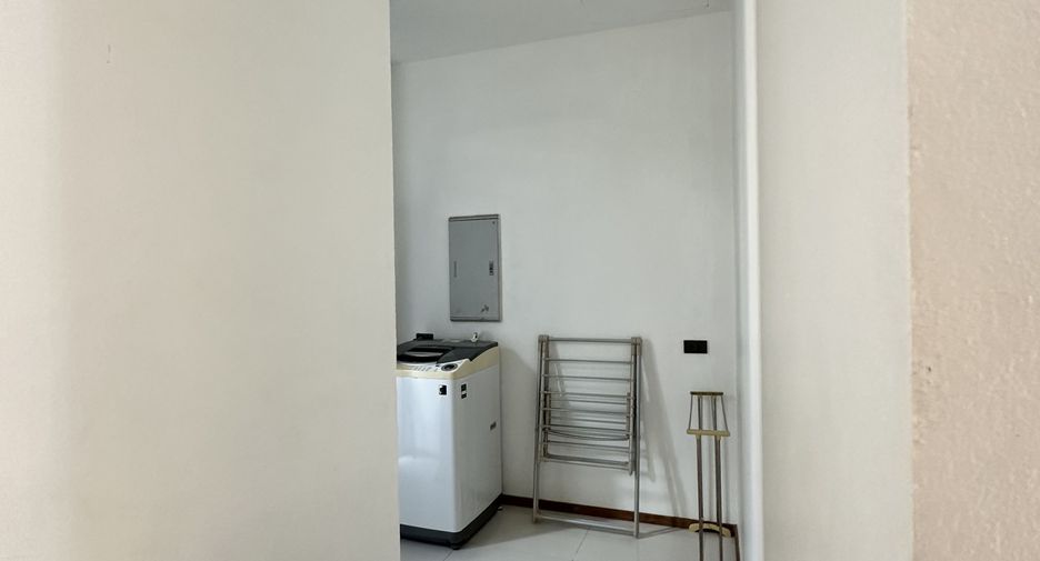For rent 3 bedrooms villa in Mueang Phuket, Phuket