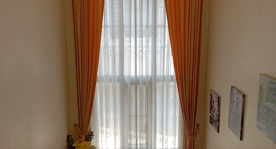 Haus zum Kauf mit 3 Zimmer in Min Buri, Bangkok