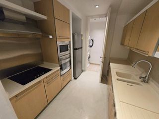 For rent 3 bedrooms condo in Pathum Wan, Bangkok