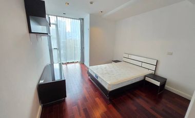 For rent 3 bedrooms condo in Pathum Wan, Bangkok