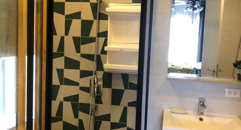 Condo en venta y en alquiler de 2 habitaciones en Khlong Toei, Bangkok