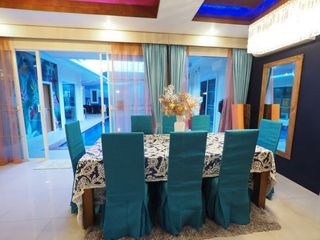 For rent 4 bedrooms villa in Mueang Phuket, Phuket