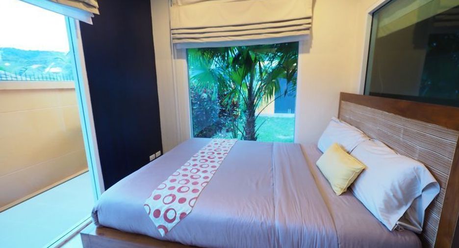 Villa en alquiler de 4 habitaciones en Mueang Phuket, Phuket