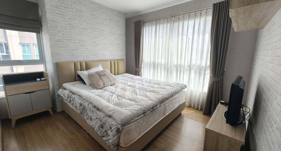 For rent 2 bedrooms condo in Yan Nawa, Bangkok