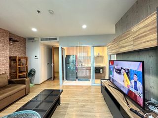 For rent 2 bedrooms condo in Yan Nawa, Bangkok