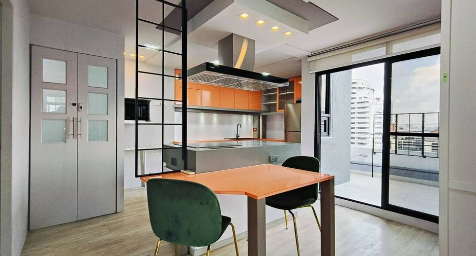 For rent 3 bedrooms condo in Watthana, Bangkok