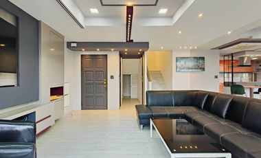 For rent 3 bedrooms condo in Watthana, Bangkok
