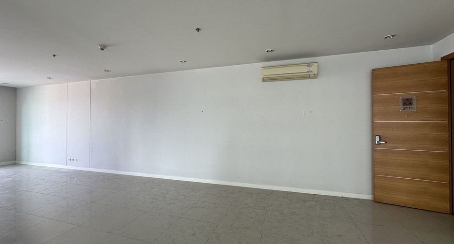 For sale 2 bedrooms condo in Watthana, Bangkok