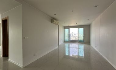 À vendre 2 chambres condo à Watthana, Bangkok