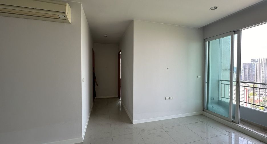 For sale 2 bedrooms condo in Watthana, Bangkok