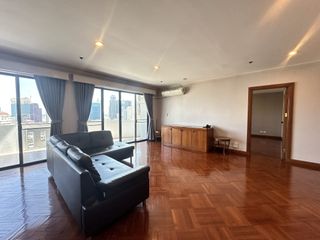 Apartment zur Miete mit 3 Zimmer in Watthana, Bangkok