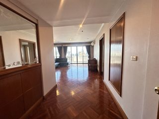 Apartment zur Miete mit 3 Zimmer in Watthana, Bangkok
