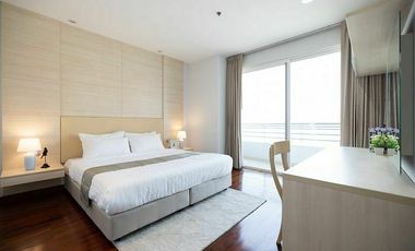 For rent 2 bedrooms apartment in Khlong Toei, Bangkok