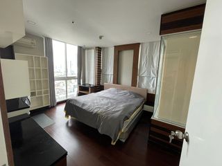 For rent 2 bedrooms condo in Khlong San, Bangkok