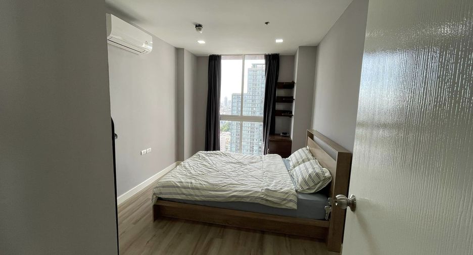 For rent 2 bedrooms condo in Khlong San, Bangkok