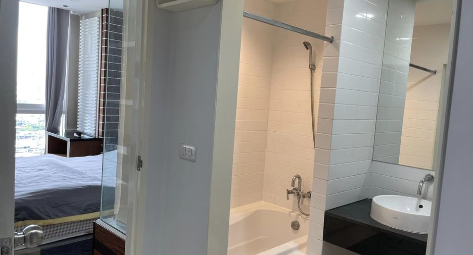 For rent 2 bedrooms condo in Khlong San, Bangkok
