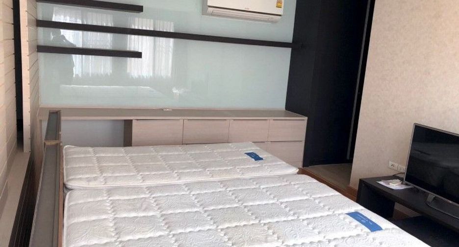 For rent 2 bedrooms condo in Watthana, Bangkok