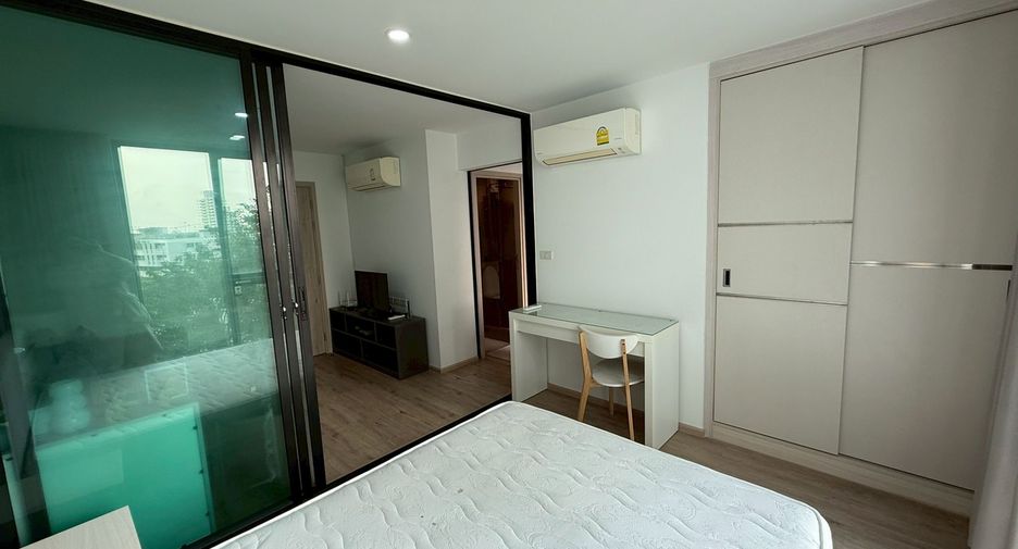 For sale 1 bed condo in Phra Khanong, Bangkok
