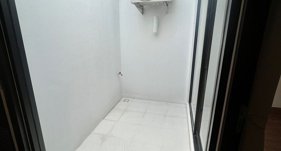 For sale 3 bedrooms townhouse in Bang Khen, Bangkok