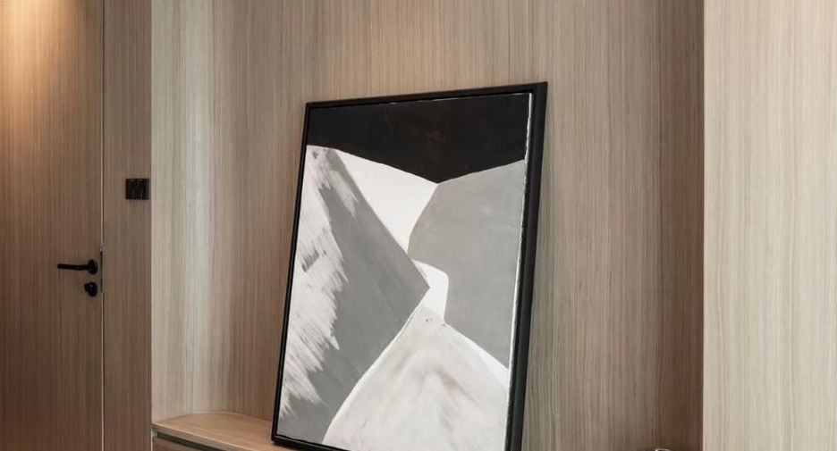 For sale 3 bedrooms condo in Khlong Toei, Bangkok