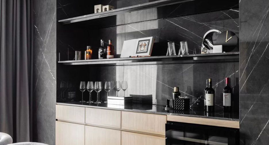 For sale 3 bedrooms condo in Khlong Toei, Bangkok