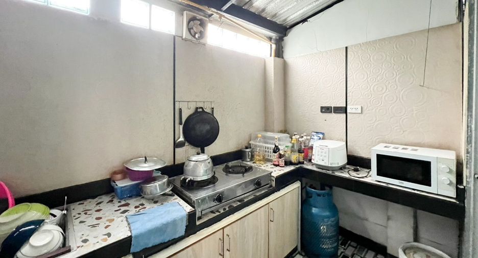 ขาย 4 ห้องนอน ทาวน์เฮ้าส์ ใน บางขุนเทียน, กรุงเทพฯ