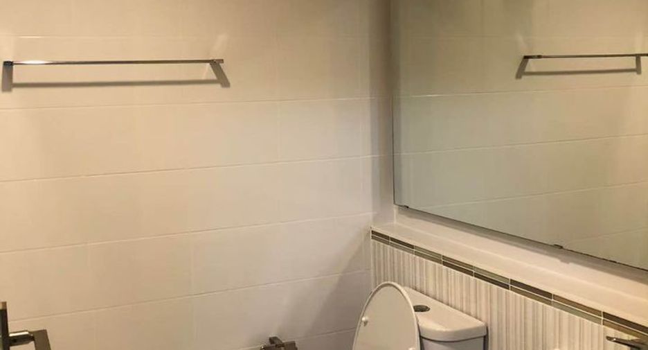 For rent 2 bedrooms townhouse in Bang Phli, Samut Prakan