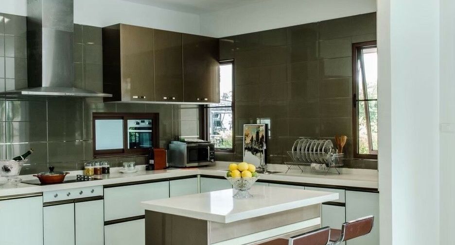 For rent 12 bedrooms house in Prawet, Bangkok