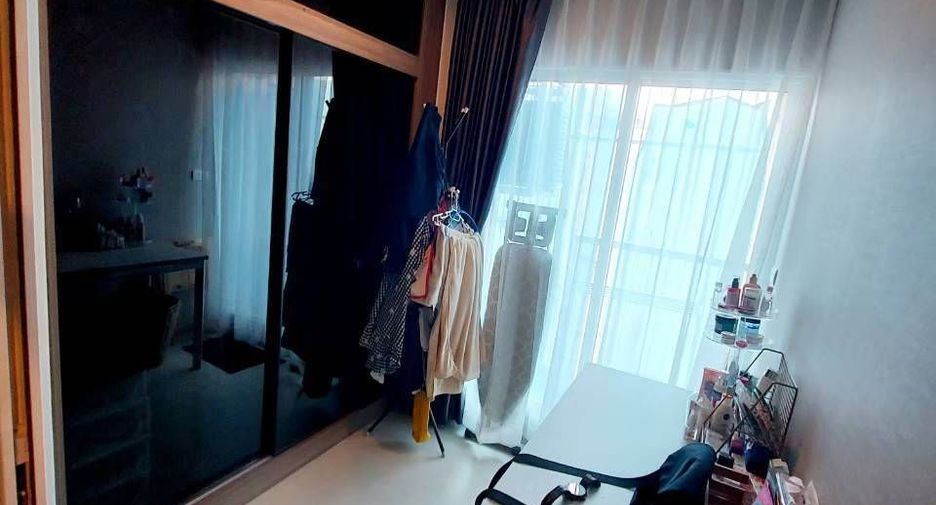 For sale 2 ベッドルーム condo in Mueang Samut Prakan, Samut Prakan