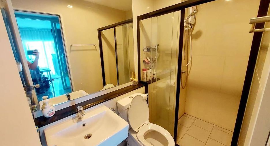 For sale 2 ベッドルーム condo in Mueang Samut Prakan, Samut Prakan