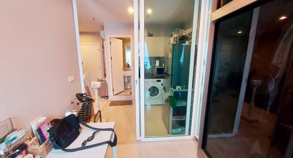 For sale 2 ベッドルーム condo in Mueang Samut Prakan, Samut Prakan