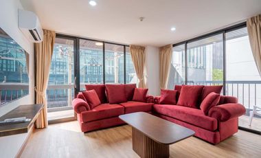For rent 2 bedrooms apartment in Khlong Toei, Bangkok