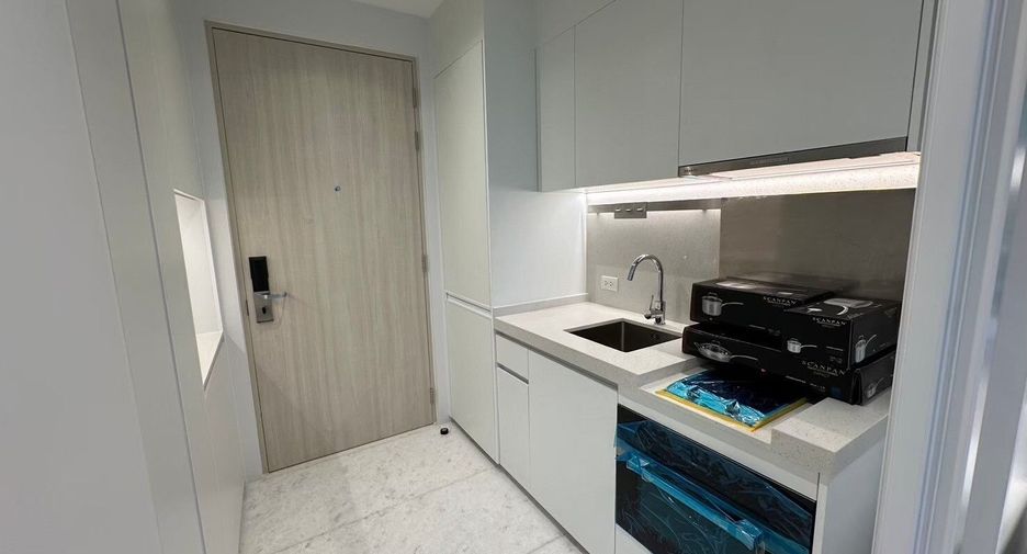 For rent 1 bed condo in Watthana, Bangkok