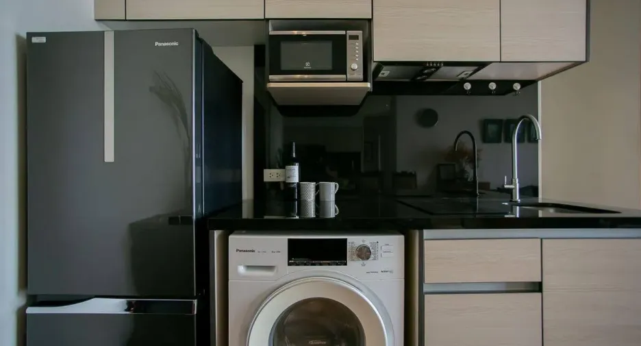 For rent 2 bedrooms condo in Khlong Toei, Bangkok