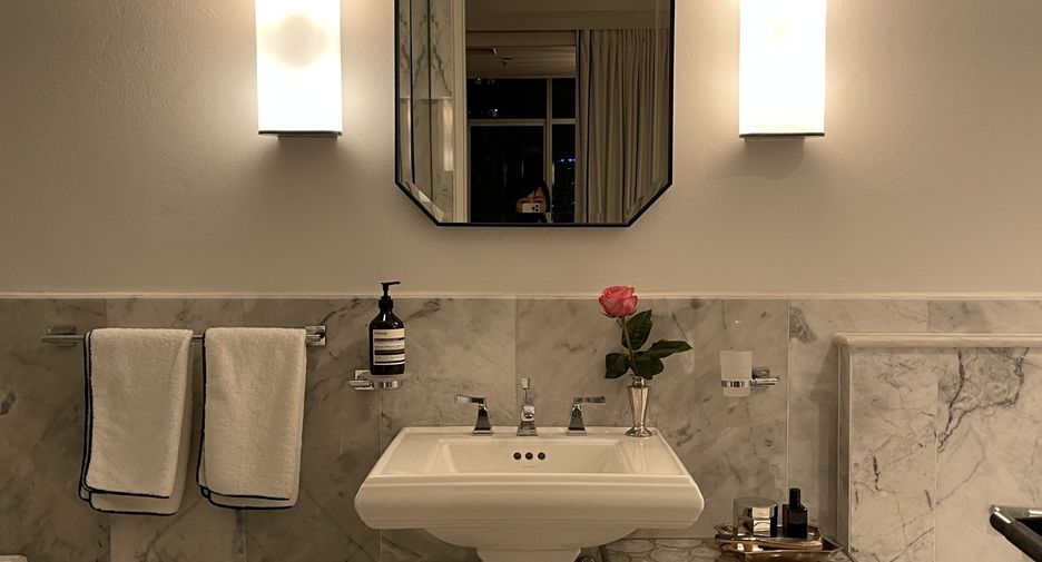 For sale 1 bed condo in Sathon, Bangkok
