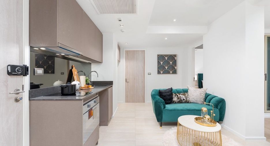 For sale 2 bedrooms condo in Khlong Toei, Bangkok