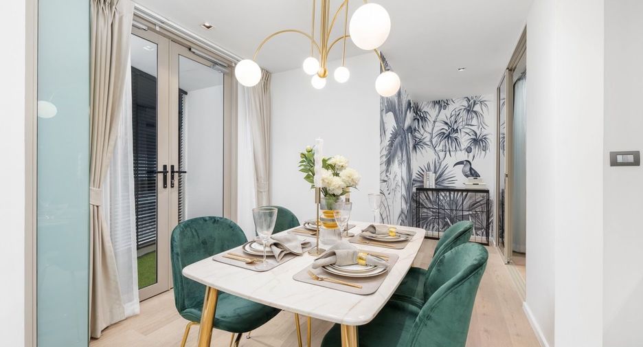 For sale 2 bedrooms condo in Khlong Toei, Bangkok