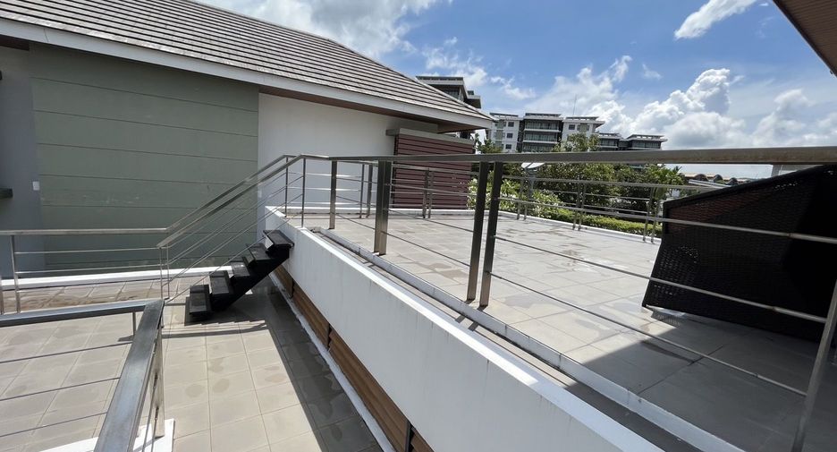 For sale 4 bedrooms villa in Mueang Phuket, Phuket