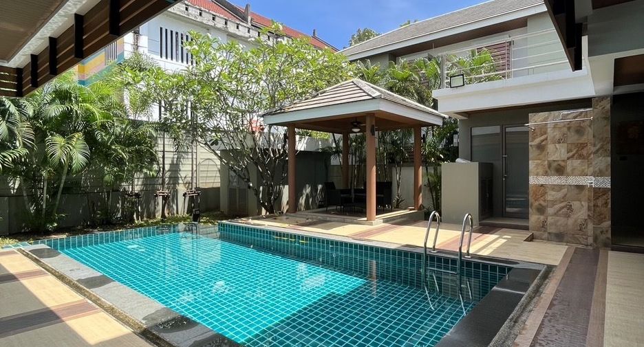 For sale 4 bedrooms villa in Mueang Phuket, Phuket