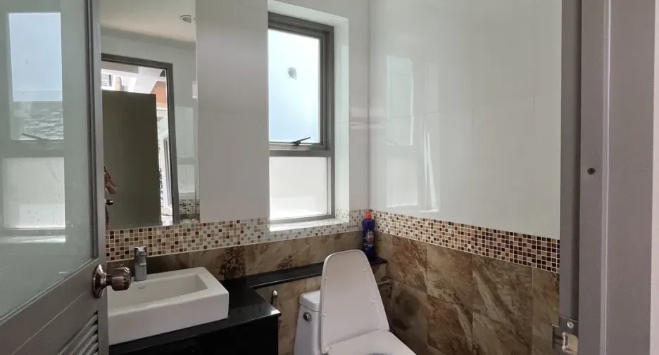 Villa zum Kauf mit 4 Zimmer in Mueang Phuket, Phuket