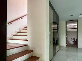 For sale 4 ベッドルーム house in Yan Nawa, Bangkok