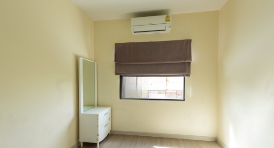 For sale 3 bedrooms townhouse in Phasi Charoen, Bangkok