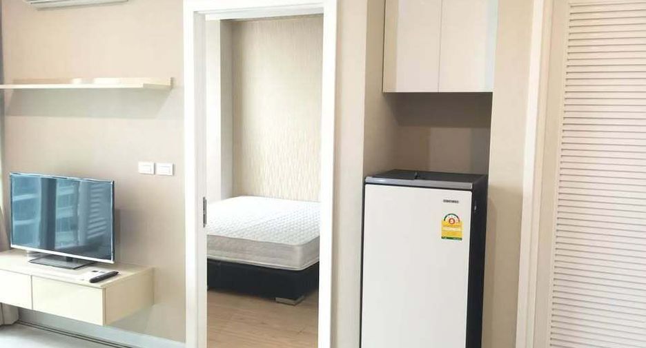 Wohnung zur Miete mit 1 Zimmer in Huai Khwang, Bangkok