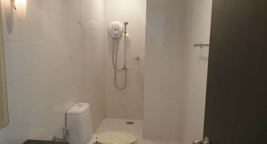 Condo en alquiler de 2 habitaciones en Khlong Toei, Bangkok