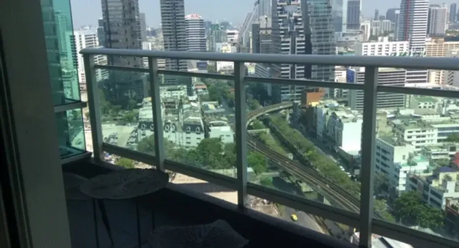 À louer 2 chambres condo à Sathon, Bangkok